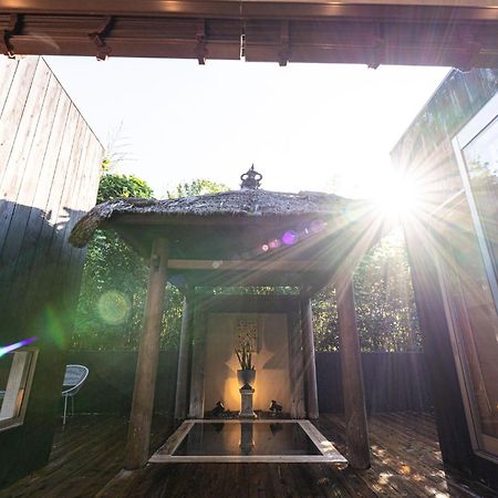 Tara Dakeonsen Kanigoten المظهر الخارجي الصورة